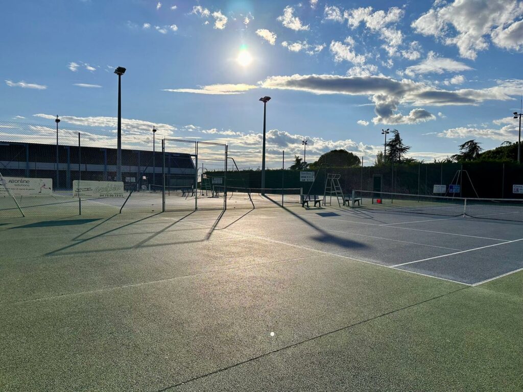 COURTS EXTERIEURS 2